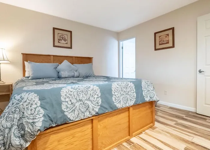 Holiday home 2 Bedroom With Community Pool And Parking Scottsdale