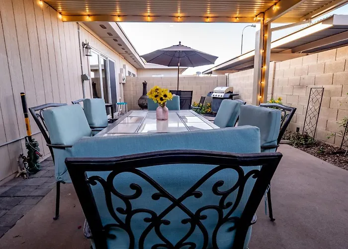 Holiday home 2 Bedroom With Community Pool And Parking *