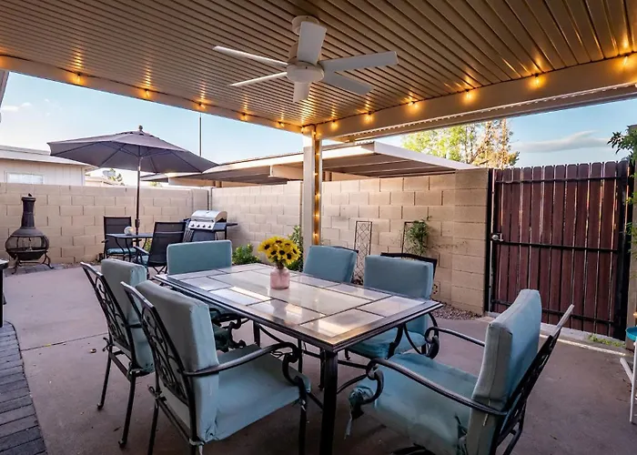 Holiday home 2 Bedroom With Community Pool And Parking